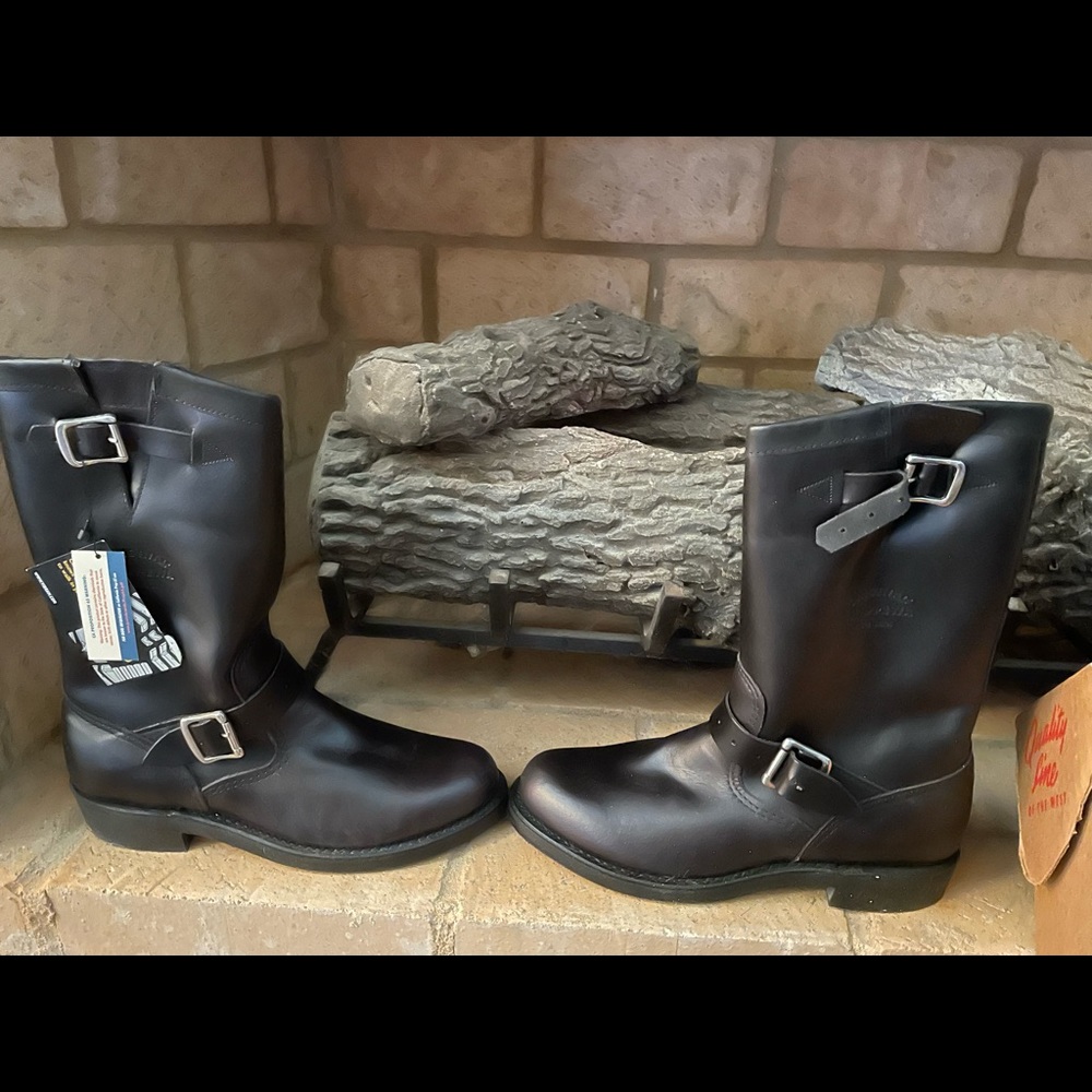 CHIPPEWA BOOTS! Never been worn, original box and tags